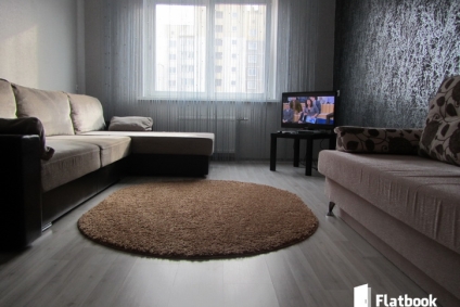 1-на комн. квартира с хорошим ремонтом на часы, сутки, недели