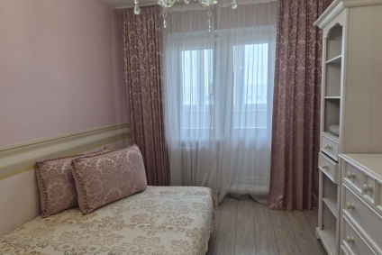 3-х комн. квартира в центре, около колеса обозрения