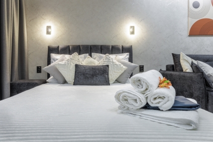 Новые апартаменты в центре в элитном комплексе с собственной террасой.